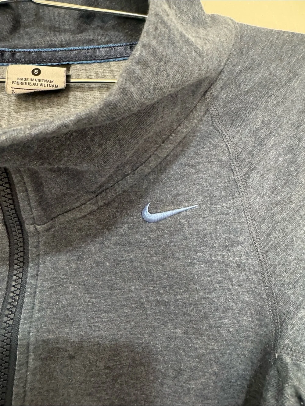 Nike Dri-FIT Women's Full Zip Cowl Neck Jacket Slate Blue Size S Thumbholes
